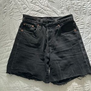 Black Levi’s Shorts